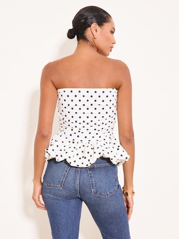Lipsy Top in White