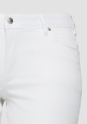 QS Slimfit Jeans 'Catie' in Weiß