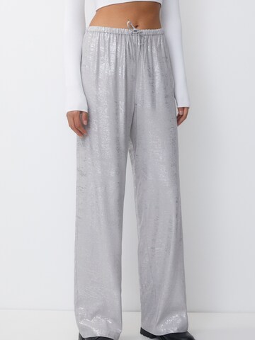 Regular Pantalon Pull&Bear en argent : devant