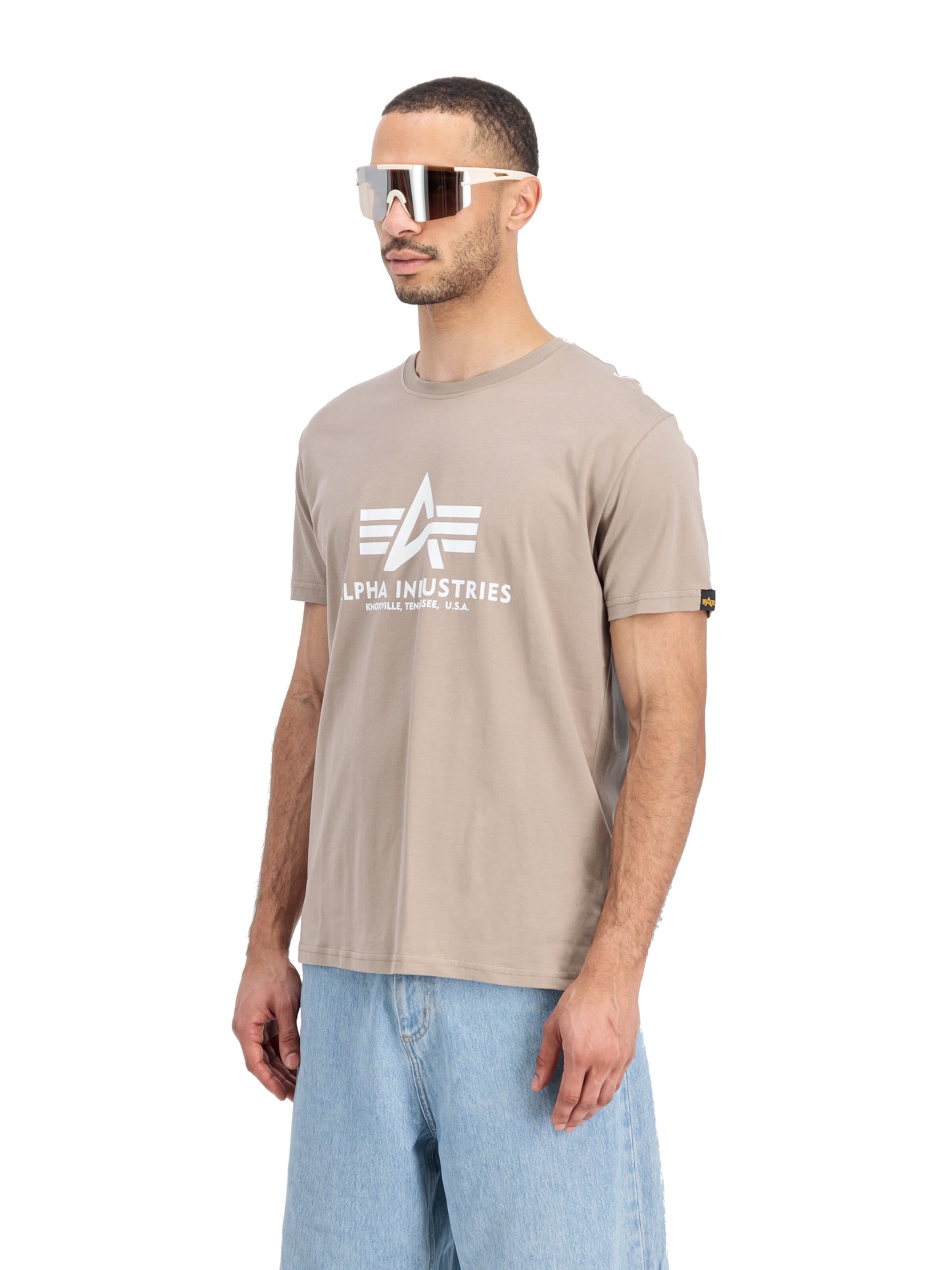 ALPHA INDUSTRIES T-Shirt 'Basic' in Beige