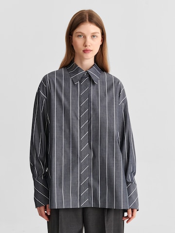 Camicia da donna 'Scarlett' di TATUUM in blu: frontale