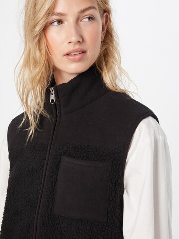 PIECES Vest 'Sadie' in Black