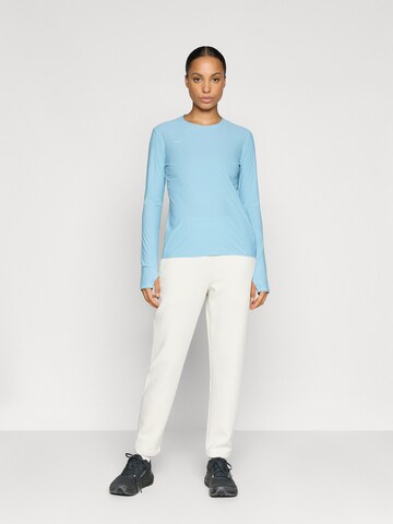 HOKA Λειτουργικό μπλουζάκι 'AIROLITE 2.0' σε μπλε