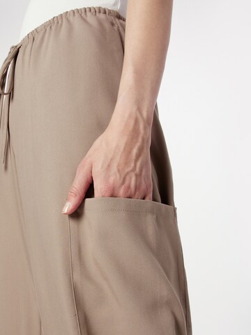 WEEKDAY Wide leg Cargo trousers 'Adisa' in Brown