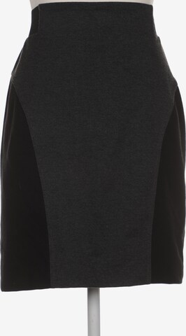 MICHAEL Michael Kors Skirt in L in Grey: front
