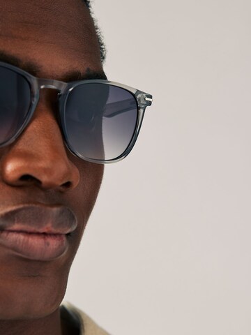 Next Sonnenbrille in Grau