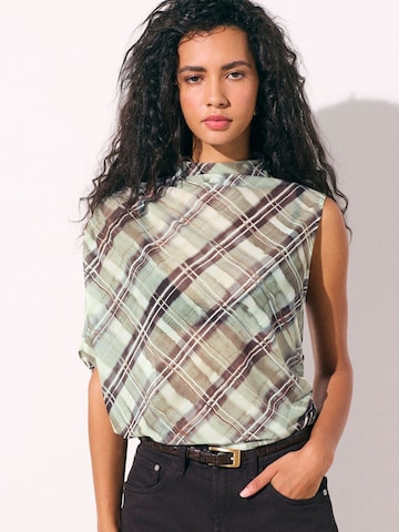 Next Blouse in Groen: voorkant