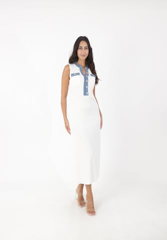 Abito in maglia di Elara in bianco