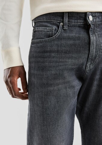 Regular Jean 'PETE' QS en gris