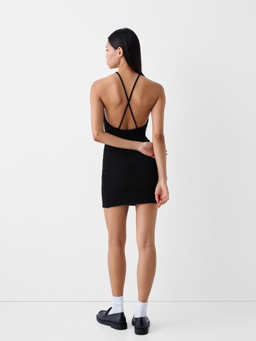 Rochie de la Bershka pe negru