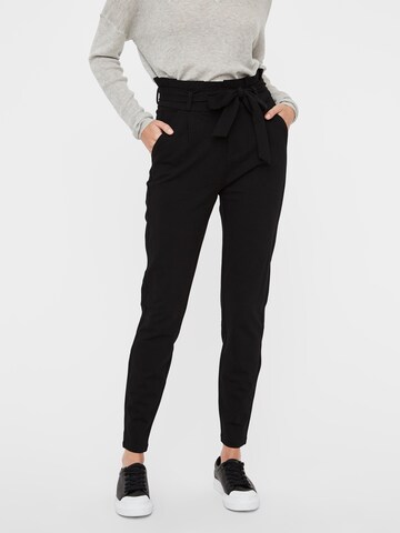 regular Pantaloni con pieghe 'Eva' di Vero Moda Petite in nero: frontale