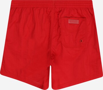 GUESS Kratke kopalne hlače | rdeča barva