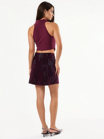 Qu Style Rok in Rood