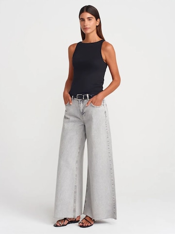 Dilvin Top in Black