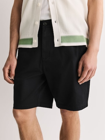 Next Regular Chino in Zwart: voorkant