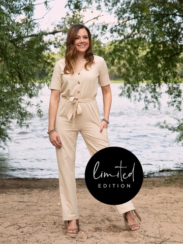 ABOUT YOU Limited Jumpsuit 'Yvonne' in Beige: front