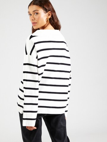 MYLAVIE by Sarah Harrison - Jersey en negro