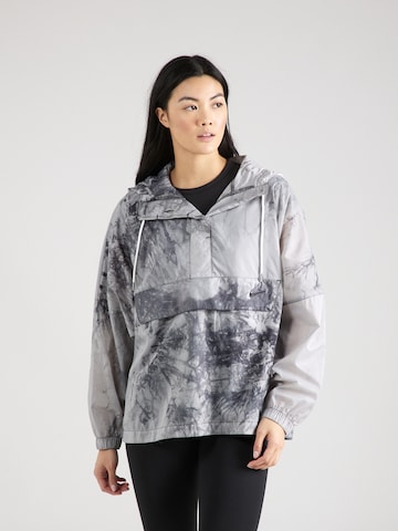 Nike Sportswear - Chaqueta de entretiempo en gris: frente