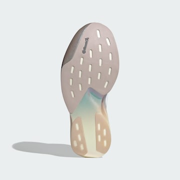 Chaussure de course 'Adizero EVO' ADIDAS PERFORMANCE en blanc