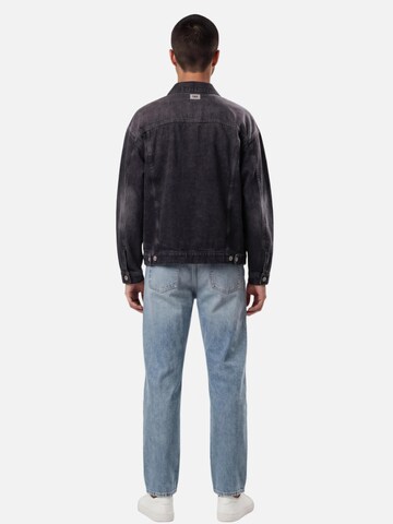 HEFTYKA Between-Season Jacket in Black