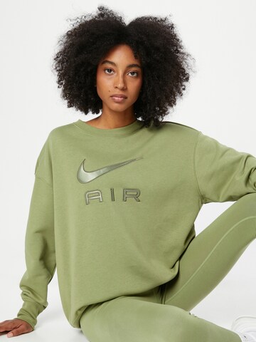 Nike SportswearSweater majica 'Air' - zelena boja: prednji dio