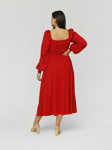 Madnezz House Dress 'Cubana Winter' in Red