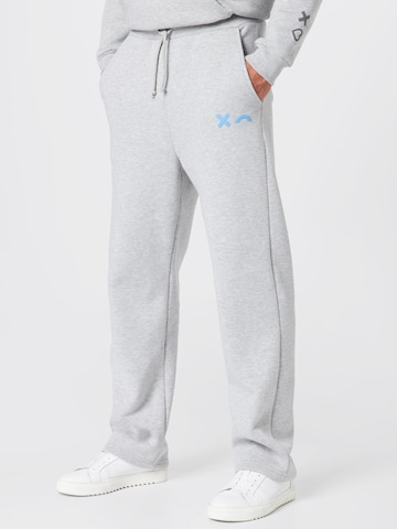 ABOUT YOU Limited Regular Sweatpants 'Tyler' NMWD by WILSN in Grau: predná strana