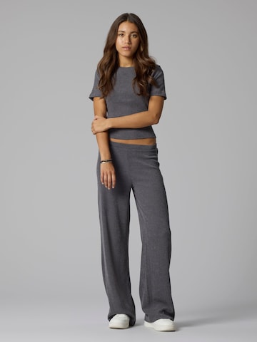 Loosefit Pantaloni di LMTD in grigio