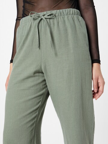 Monki Loosefit Hose in Grün