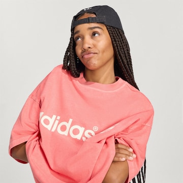 ADIDAS ORIGINALS - Camiseta 'AdiSignature NY' en rojo