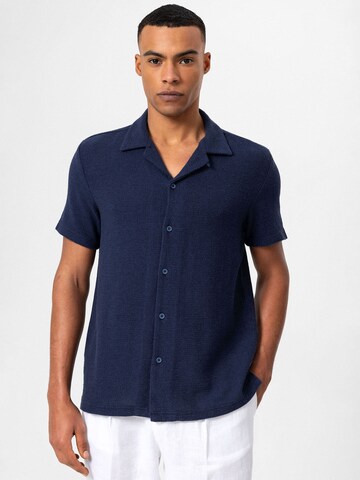 Antioch Regular fit Button Up Shirt in Blue: front