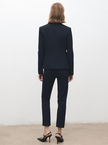 MANGO Slimfit Pressveckad byxa 'PALOMA' i blå