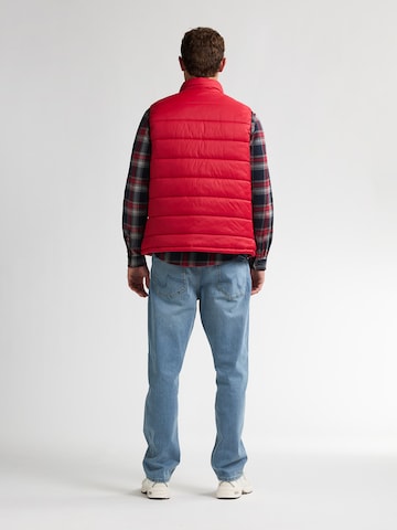 Petrol Industries Bodywarmer 'Bryce' in Rood
