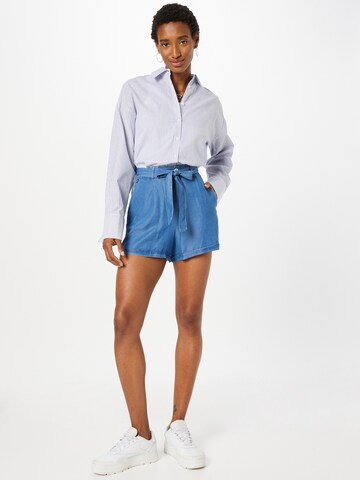 Brava Fabrics Regular Shorts in Blau