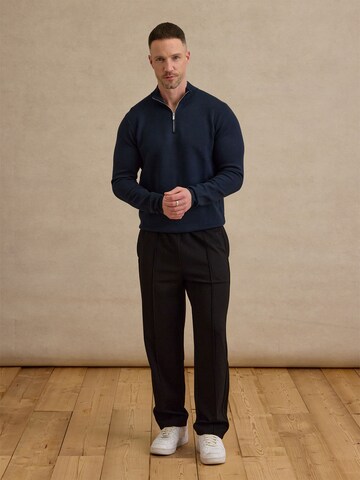 DAN FOX APPAREL Свитер 'Roman' в Синий