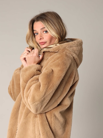 Veste d’hiver 'ISSINA' Deeluxe en or