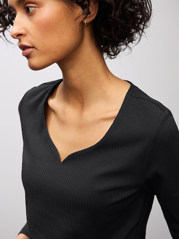 STREET ONE Shirt in Black