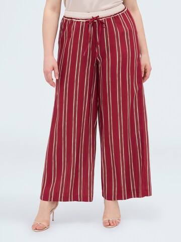 Fiorella Rubino Wide leg Trousers in Red