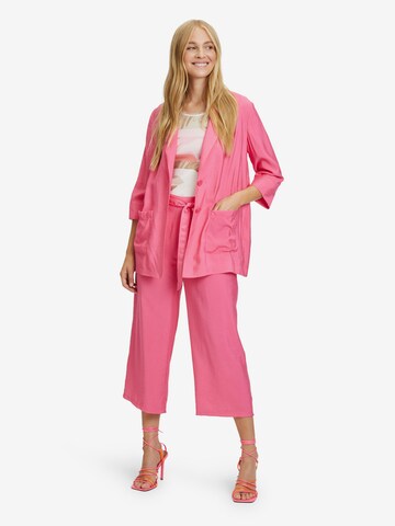 Betty Barclay Regular Pleat-Front Pants in Pink