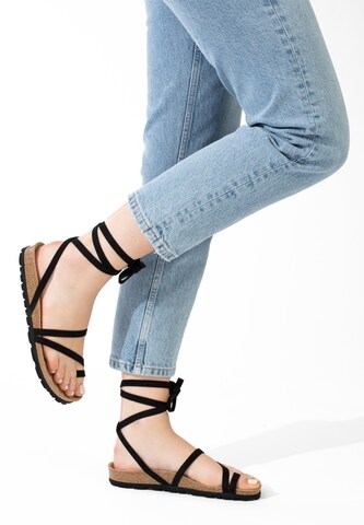 Bayton - Zapatos abiertos 'Bella' en negro: frente