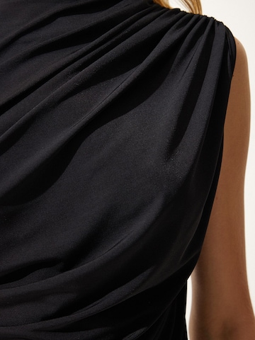 Happiness İstanbul - Top en negro