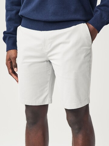 Next Slimfit Chinobyxa i beige: framsida