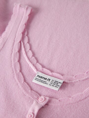 Haut NAME IT en rose