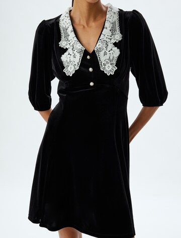 Koton Kleid in Schwarz