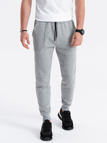 Ombre Tapered Trousers 'PASK-22FW-008' in Grey: front
