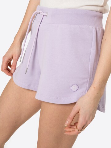 KnowledgeCotton Apparel Regular Shorts 'TEAKY' in Lila