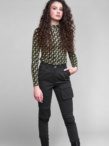 Skinny Pantaloni con pieghe 'Nowhere' di 4funkyflavours in nero