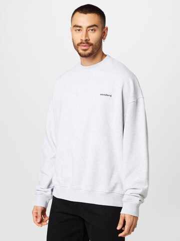 Woodbird Sweatshirt 'Cope' in Grey: front