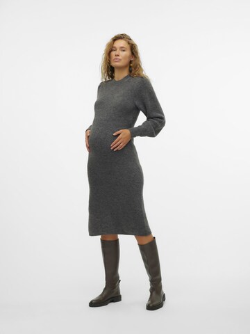 Vero Moda Maternity Knit dress in Grey