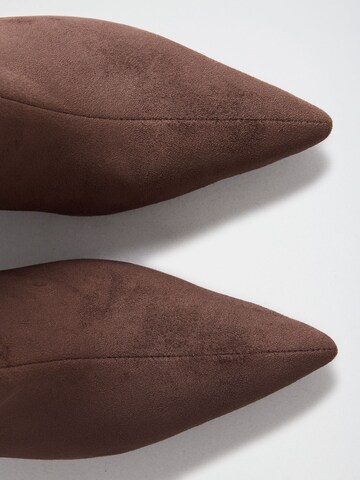 Lipsy Stiefel in Braun